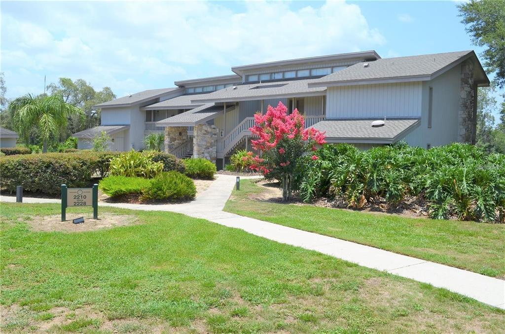 Foto principal - 2220 Burnway Rd