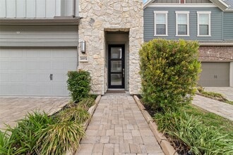Building Photo - 10974 Swang Link Dr