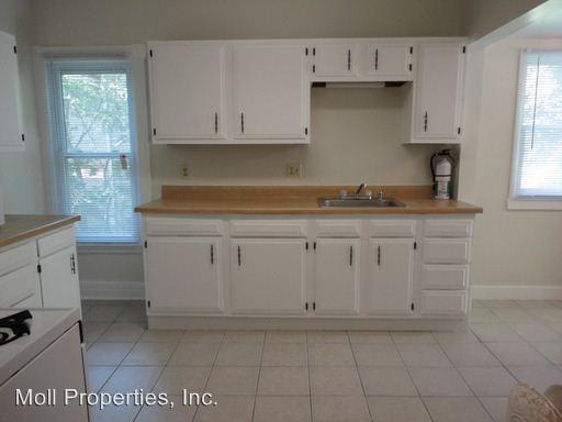 Building Photo - 105 N Quarry St