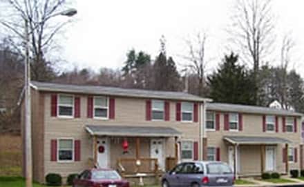 Primary Photo - Lincoln Apartments