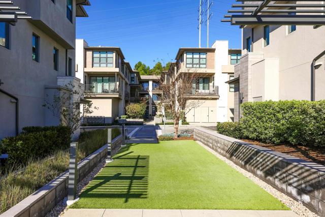 Foto del edificio - 2814 Via Alta Pl