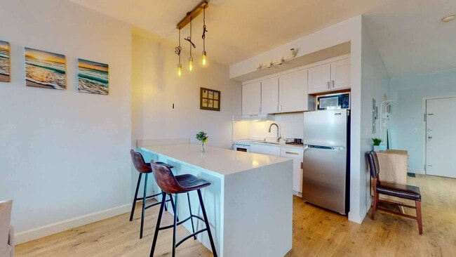 Building Photo - 94 Washington St