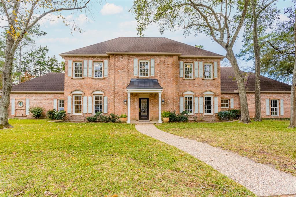 Primary Photo - 11 Stonegate Dr