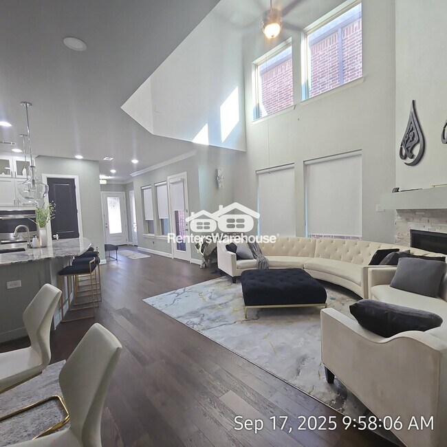 Building Photo - 7225 Collin McKinney Pky