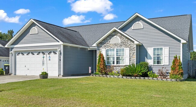 Foto del edificio - 119 Silver Queen Ln