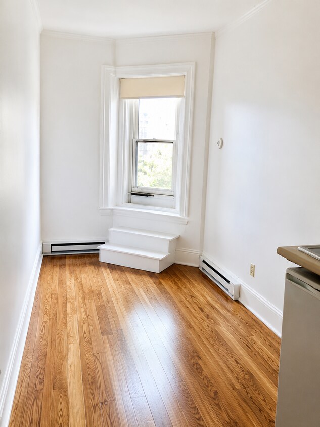 Foto del edificio - 1044 Beacon St