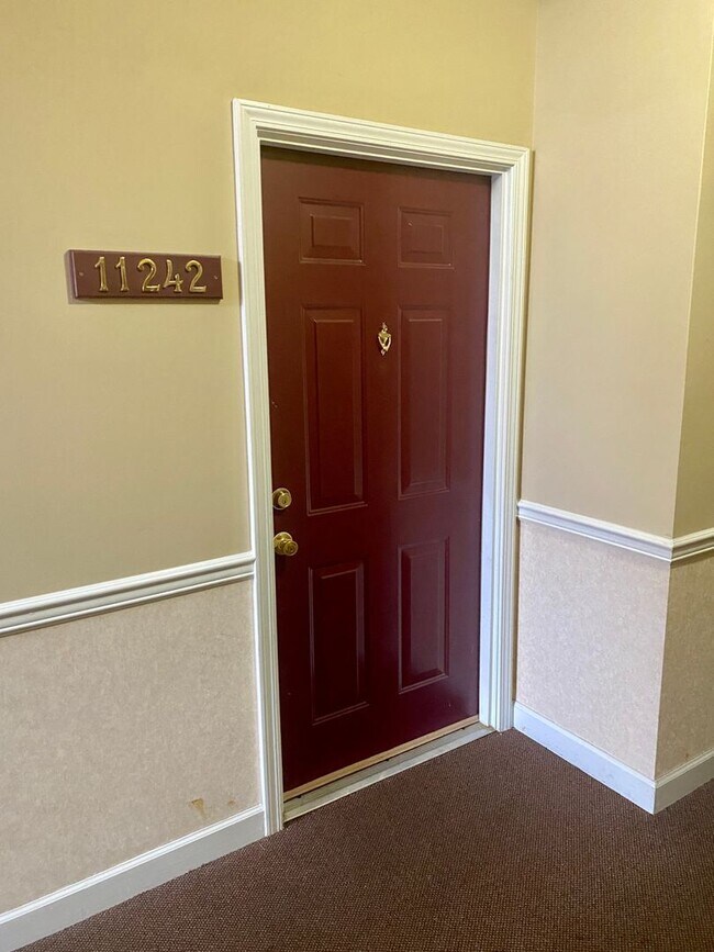 Foto del edificio - 2BR/2BA Condo; $250 off SECOND FULL Month of Rent