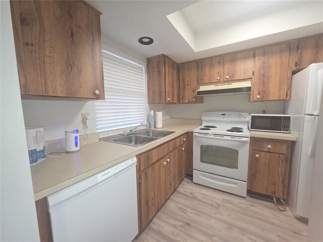 Foto del edificio - 2583 Countryside Blvd