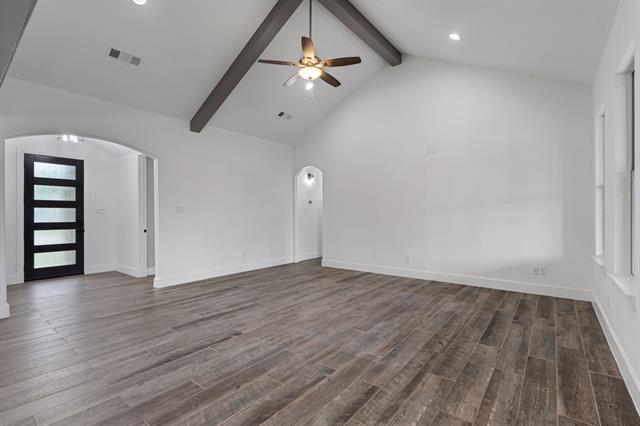 Foto del edificio - 121 Cedar Ln