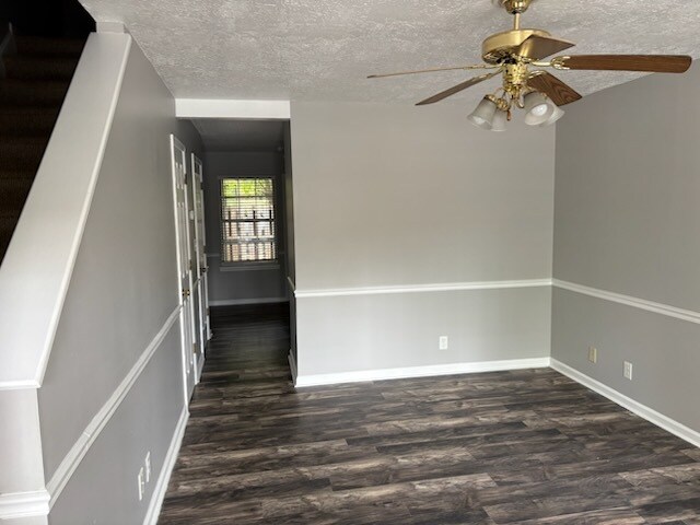 Foto del edificio - 442 Stanley Ave