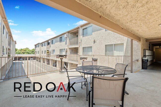 Foto del edificio - ~1 Month FREE~ Bright, Airy One Bedroom wi...