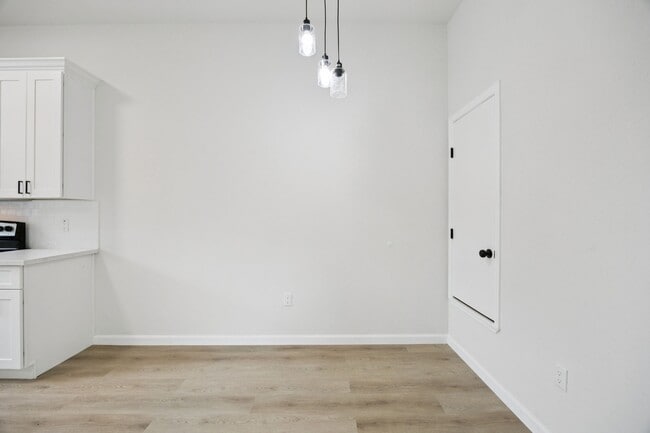 Building Photo - 301 Cartersville St