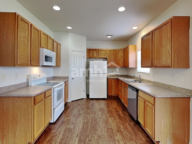 Building Photo - 16511 Falconry Way