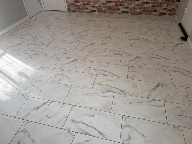 Foto del edificio - 19 Rossmore Ave