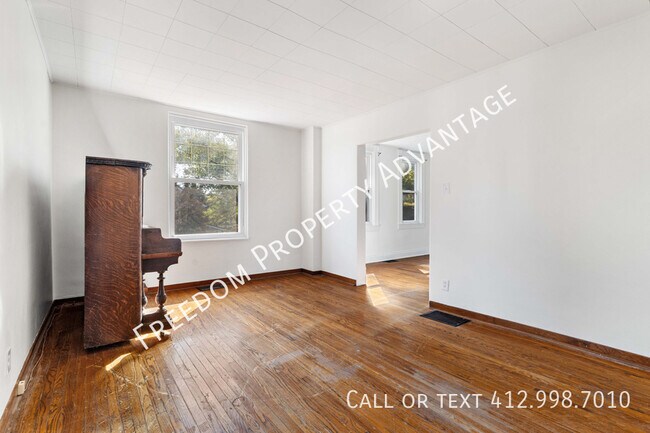 Foto del edificio - 331 Meadow Ave