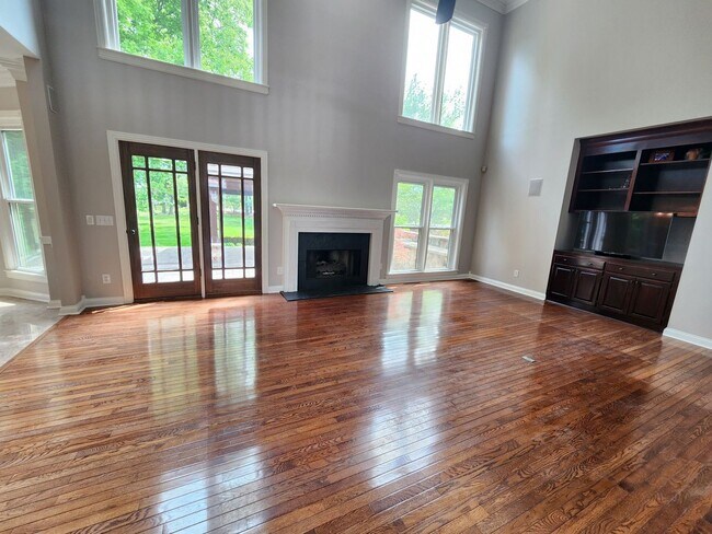 Foto del edificio - Gorgeous 4/3.5 with amazing back patio!