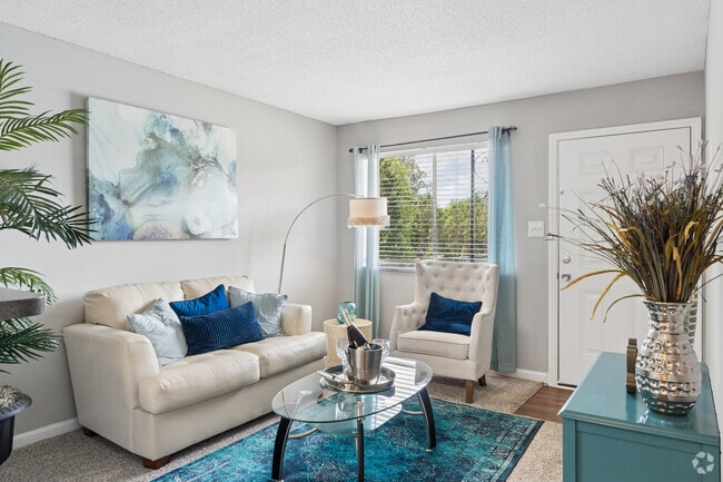 Hereford 1BR, 1BA - 550SF - Kitchen - Duke Manor- Students save up to 10%!