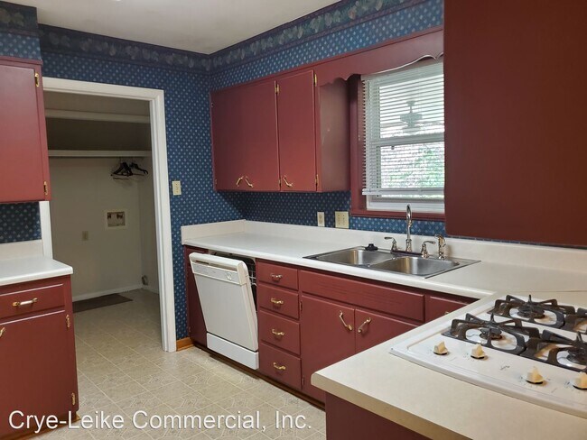 Building Photo - 3 br, 2 bath House - 426 Wildwood Circle