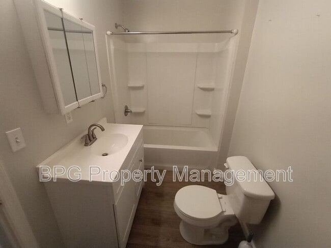 Photo - 95 N Main St Apartment