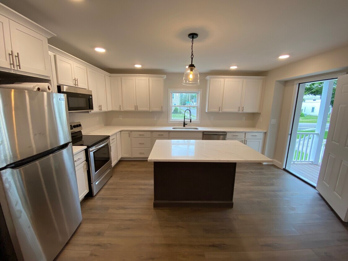 Kitchen - 49 Cayuga St
