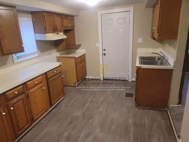 Foto del edificio - Large 3 Bedroom-Richmond, Indiana