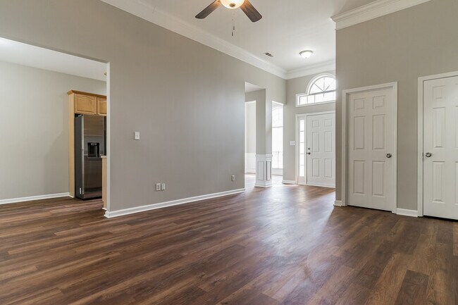Building Photo - 395 Old Cahaba Trail