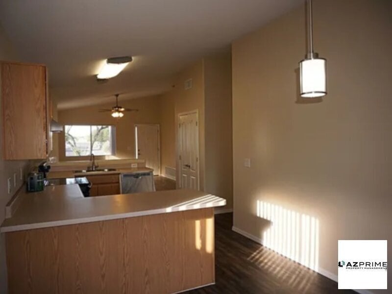 Foto principal - 2201 S St Suzanne Dr