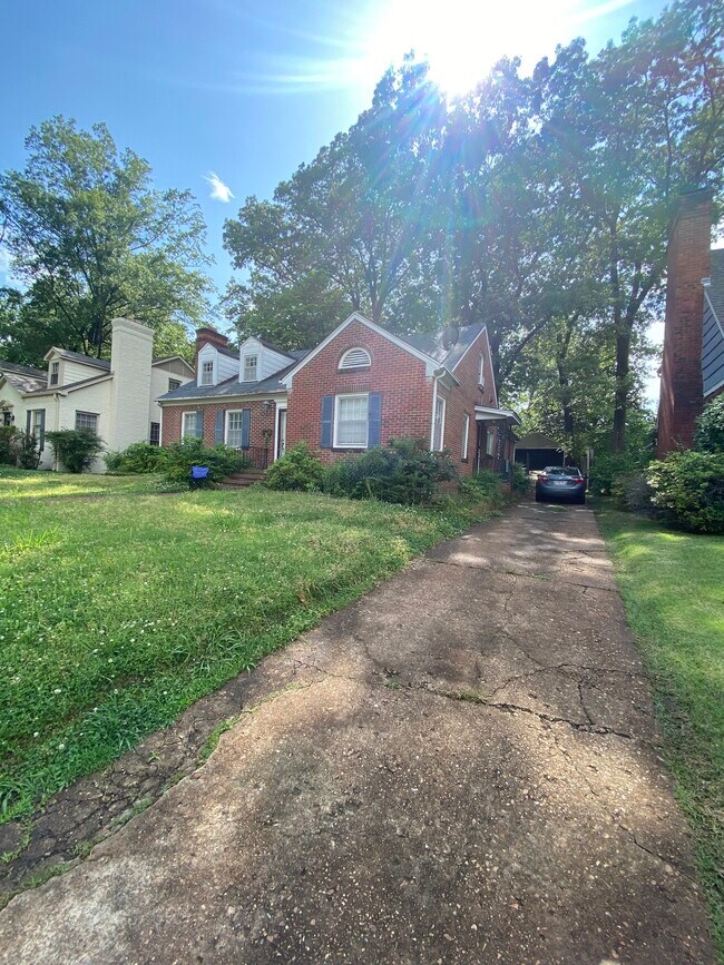 Foto del edificio - 61 N Reese St