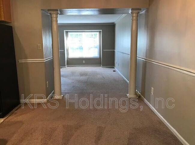 Building Photo - 604 Backridge Ct