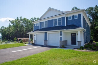 Emory Townhome - The Grand Luxury Apartments and Homes