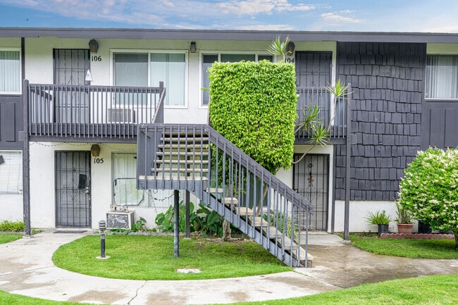 Building Photo - 7100 Cerritos Ave