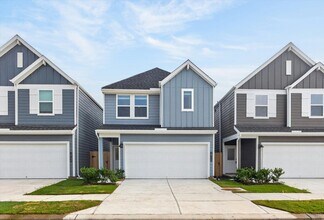 Building Photo - 28126 Meadowlark Sky Dr