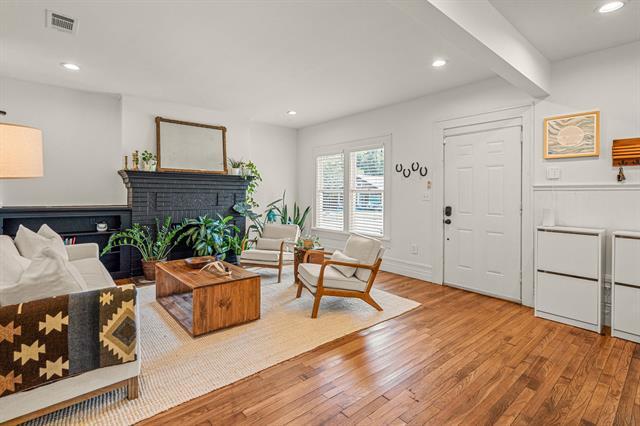 Foto del edificio - 2200 Hurley Ave