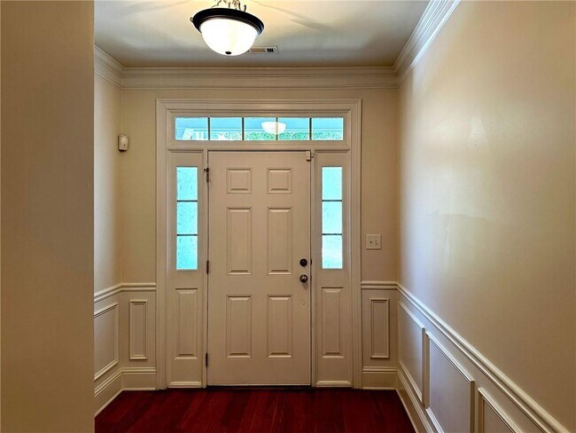 Foto del edificio - 5132 Meridian Ln
