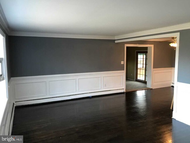 Building Photo - 1210 Valley Forge Rd