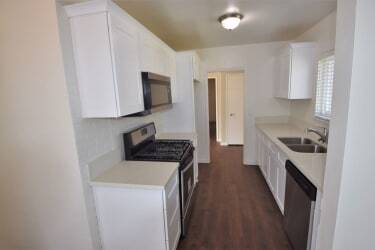 Building Photo - 1219 S Orchard Ave