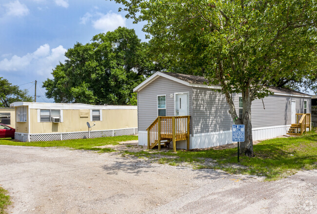 Building Photo - Tampa Bay Estates