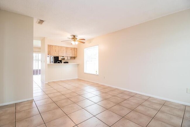 Building Photo - 1038 Orienta Ave