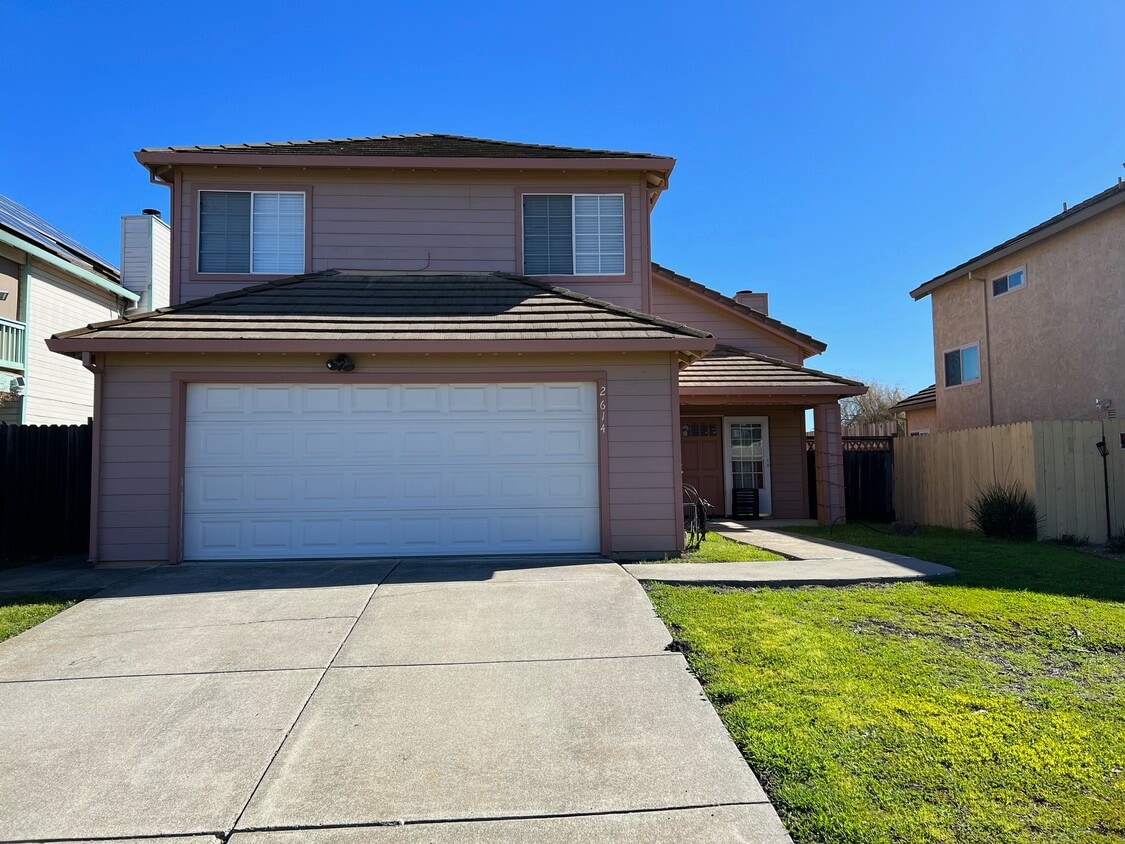 Primary Photo - 2614 Baltic Dr