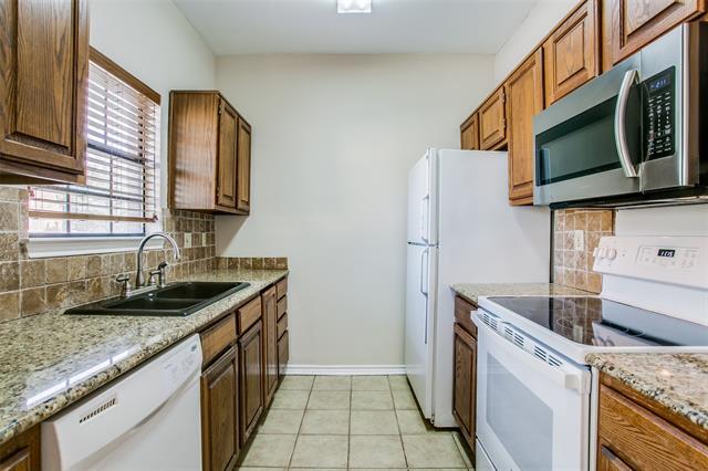 Foto del edificio - 6006 Auburndale Ave
