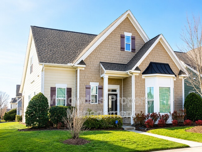 Building Photo - 1025 Governess Ln