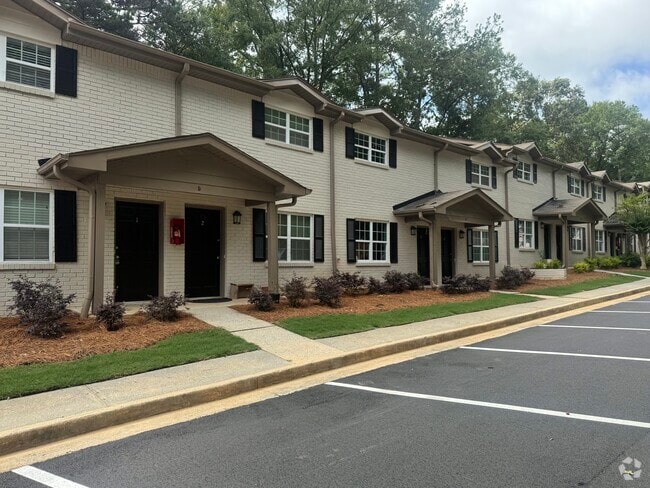 Building Photo - Waverly Manor