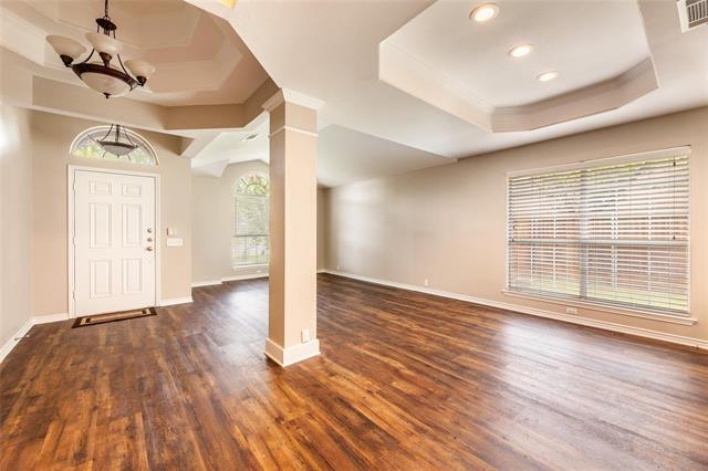 Building Photo - 5708 McKinley Ln