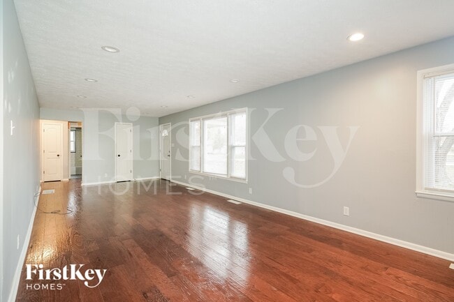 Building Photo - 371 S Hendricks Dr