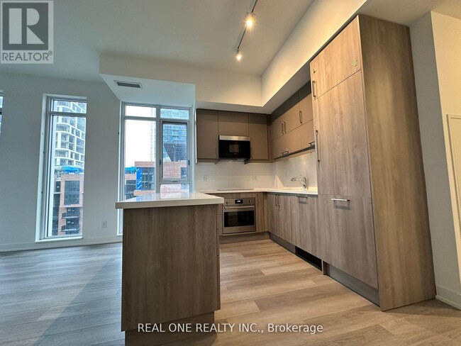 Photo du bâtiment - 8119-8119 Birchmount Rd