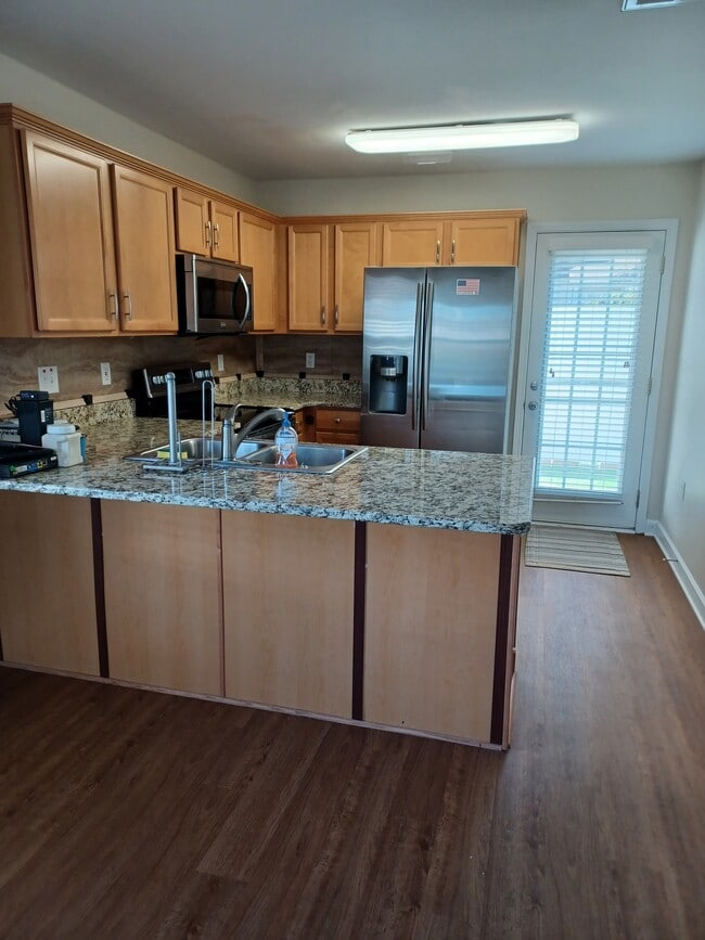 Building Photo - 1214 Sheldon Brook Ln