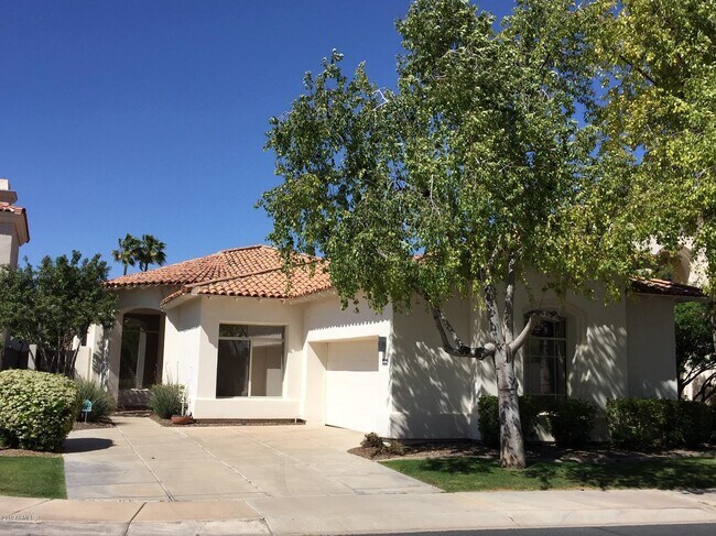 Building Photo - 7528 E McLellan Ln