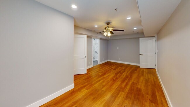 Building Photo - 1704 Highland Ave