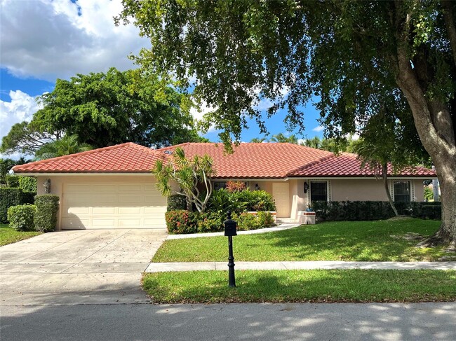Building Photo - 2899 NW 26th Ave