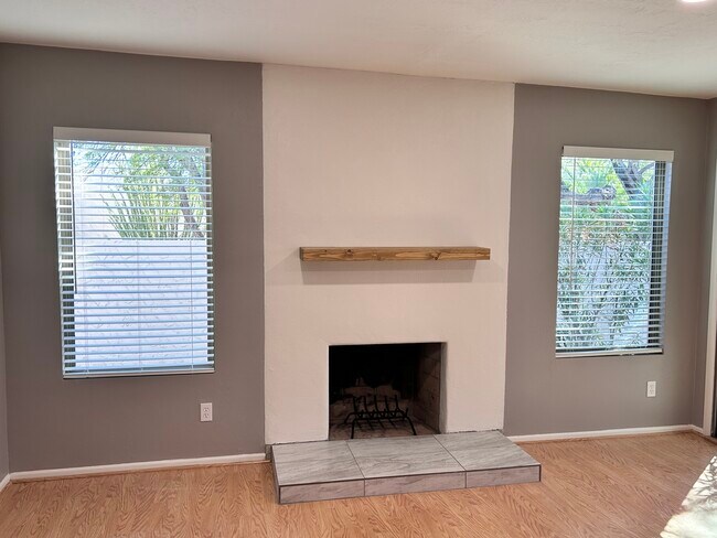 Foto del edificio - 5444 N La Casita Dr